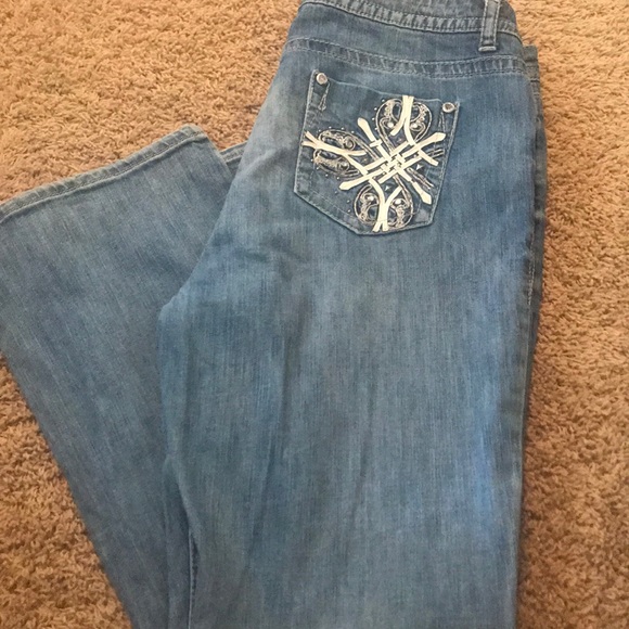 a.n.a Denim - Women’s A.N.A light wash Bootcut Jeans